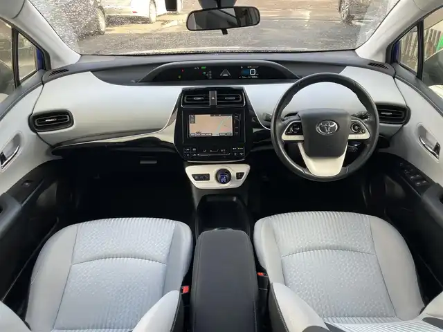 トヨタ プリウス S 道南・函館 2016(平28)年 5.5万km ダークブルーマイカM /純正ナビ//フルセグＴＶ//エンジンスターター//ドライブレコーダー//バックカメラ//クルーズコントロール//衝突軽減ブレーキ//オートハイビーム//寒冷地仕様//フロアマット//プッシュスタート//スマートキー//ＥＴＣ