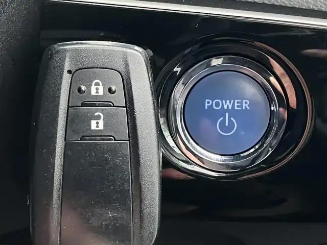 トヨタ プリウス S 道南・函館 2016(平28)年 5.5万km ダークブルーマイカM /純正ナビ//フルセグＴＶ//エンジンスターター//ドライブレコーダー//バックカメラ//クルーズコントロール//衝突軽減ブレーキ//オートハイビーム//寒冷地仕様//フロアマット//プッシュスタート//スマートキー//ＥＴＣ