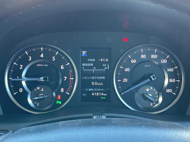 トヨタ アルファード G 道央・札幌 2018(平30)年 4.2万km ホワイトパールクリスタルシャイン ４WD/純正ディーラーOPナビ/CD/DVD/BT/フルセグ/トヨタセーフティセンス/プリクラッシュセーフティ/横滑り防止装置/レーダークルーズコントロール/レーンキープアシスト/クリアランスソナー/ブラインドスポットモニター/パーキングサポートブレーキ/ロードサインアシスト/バックカメラ/ビルトインETC/ドライブレコーダー/アイドリングストップ/ECOMODE/デジタルインナーミラー/両側パワースライドドア/パワーバックドア/前席/２列目パワーシート/D席メモリーシート/前席シートヒーター/前席エアシート/N席/２列目オットマン/レザーシート/革巻きウッドコンビステアリング/ステアリングリモコン/電動パーキング/ブレーキホールド/MTモード付AT/プッシュスタート/スマートキー/LEDヘッドライト/オートライト/オートハイビーム/フォグランプ/電動格納ミラー/ウィンカーミラー/純正フロアマット/ドアバイザー