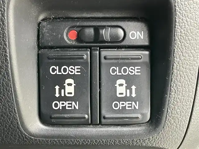 ホンダ Ｎ ＢＯＸ G ターボ Lパッケージ 岡山県 2014(平26)年 6.7万km プレミアムホワイトパール 社外ナビ/AVIC-MRZ009　/（CD/DVD/BT/フルセグ)/バックカメラ/11インチフリップダウンモニター/両側パワースライドドア/社外ドライブ　レコーダー/ETC/HIDヘッドライト/オートライト/クルーズコントロール/スペアキー