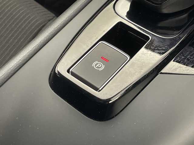 日産 ノート X 群馬県 2021(令3)年 1.6万km ビビットブルー / スーパーブラック 2トーン 純正９型ナビ　全周囲カメラ　ビルトインＥＴＣ　ＢＳＭ　ＨＤＭＩ端子　電子ミラー　ワイヤレス充電　オートハイビーム　ＬＥＤライト　前後コーナーセンサー　衝突被害軽減システム　ワンオーナー　禁煙車