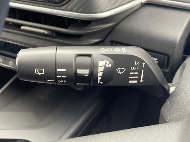 日産 ノート X 群馬県 2021(令3)年 1.6万km ビビットブルー / スーパーブラック 2トーン 純正９型ナビ　全周囲カメラ　ビルトインＥＴＣ　ＢＳＭ　ＨＤＭＩ端子　電子ミラー　ワイヤレス充電　オートハイビーム　ＬＥＤライト　前後コーナーセンサー　衝突被害軽減システム　ワンオーナー　禁煙車