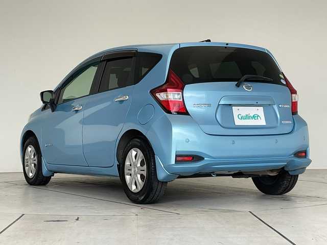 日産 ノート e－パワー X 愛知県 2017(平29)年 6万km ソニックブルー 純正ナビ/全方位カメラ/コーナーセンサー/インテリジェントミラー/レーンキープアシスト/ドライブレコーダー/エマージェンシーブレーキ/ワンセグ/CD DVD/Bluetooth/ステアリングスイッチ/スマートキー/プッシュスタート