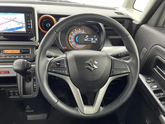 スズキ スペーシア ギア HYBRID XZ 熊本県 2019(平31)年 3.9万km オフブルーメタリック/ガンメタリック2トーンルーフ ワンオーナー/両側パワースライドドア/バックカメラ/パナソニック7インチSDナビCN-RE05WD（CD/DVD/BT/iPod）/ETC/ルーフレール/後ろのみコーナーセンサー/衝突被害軽減システム/レーンキープアシスト/横滑り防止装置/盗難防止装置/シートヒーター/純正フロアマット/社外１４インチAW/オートライト/LEDヘッドライト/スマートキー/プッシュスタート/スペアキー1本/保証書/取扱説明書