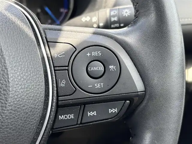 トヨタ ＲＡＶ４ ハイブリットG 大分県 2019(令1)年 3.2万km アティチュードブラックマイカ ・純正ナビ(NSZT-Y68T)/・フルセグ/・バックカメラ/・ETC/・ステアリングスイッチ/・ABS.VSC.TRC.LDA.AHB/・PCS/・ACC/・オートライト/・クリアランスソナー/・パワーバックドア/・D席パワーシート/・シートメモリー/・前席シートヒーター/・ステアリングヒーター/・レザーステアリング/・レザーシート/・純正AW