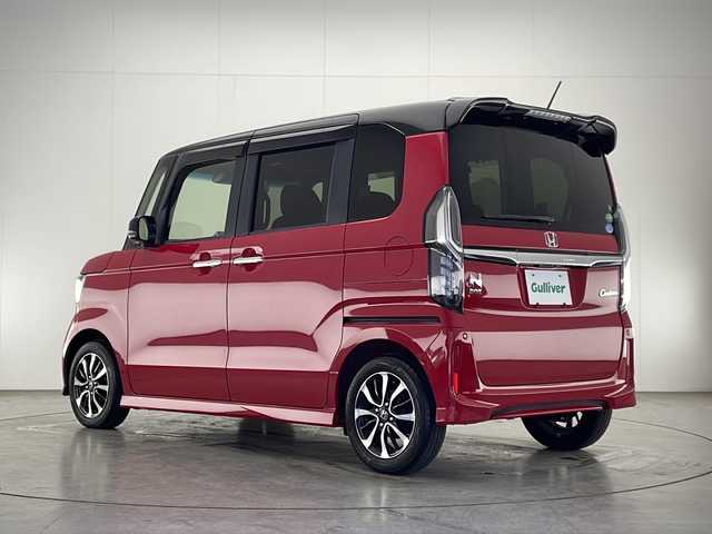 ホンダ Ｎ ＢＯＸ カスタム G L ホンダセンシング 宮崎県 2019(平31)年 1.4万km ミラノレッド 禁煙車/ホンダセンシング/社外ナビTV/（CN-E300D/CD/Bluetooth/FMAM/ワンセグTV)/社外バックカメラ/純正14インチアルミ/純正ビルトインETC/純正エアロ/純正ルーフエンドスポイラー/純正LEDオートライト/純正LEDフォグ/純正フロアマット/両側電動スライドドア/アダプティブクルーズコントロール/レーンディパーチャーアラート/クリアランスソナー/ウインカードアミラー/オートエアコン/スマートキー/プッシュエンジンスタート/スペアキー