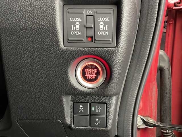 ホンダ Ｎ ＢＯＸ カスタム G L ホンダセンシング 宮崎県 2019(平31)年 1.4万km ミラノレッド 禁煙車/ホンダセンシング/社外ナビTV/（CN-E300D/CD/Bluetooth/FMAM/ワンセグTV)/社外バックカメラ/純正14インチアルミ/純正ビルトインETC/純正エアロ/純正ルーフエンドスポイラー/純正LEDオートライト/純正LEDフォグ/純正フロアマット/両側電動スライドドア/アダプティブクルーズコントロール/レーンディパーチャーアラート/クリアランスソナー/ウインカードアミラー/オートエアコン/スマートキー/プッシュエンジンスタート/スペアキー