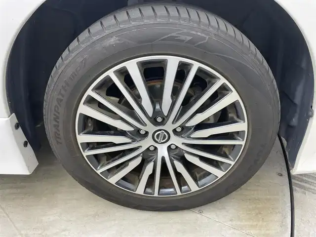 日産 エルグランド 250ハイウェイスターS 岡山県 2021(令3)年 4.8万km ピュアホワイトパール 純正１０インチナビ　/・（CD/DVD/BT/フルセグTV）/１１インチフリップダウンモニター　/衝突軽減ブレ―キシステム　/両側電動スライドドア　/レーダークルーズコントロール　/アラウンドビューモニター　/ビルドインＥＴＣ　/純正ＬＥＤヘッドライト/ブラインドスポットモニター/コーナーセンサー/ハーフレザー/USB/オートライト/オートハイビーム