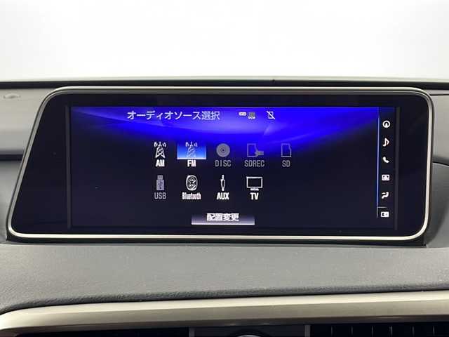 レクサス ＲＸ 450h Fスポーツ 三重県 2017(平29)年 5万km グラファイトブラックガラスフレーク 禁煙車/純正10型ナビ/CD／DVD／BT／SD／フルセグTV/サンルーフ/衝突被害軽減ブレーキ/クリアランスソナー/ブラインドスポットモニター/レーンキープアシスト/全方位カメラ/レーダークルーズコントロール/三眼LED/ヘッドアップディスプレイ/パワーバックドア/ビルトインETC/シートヒーター/エアシート/パワーシート/後席電動リクライニング/パドルシフト/電動パーキングブレーキ/純正20インチアルミホイール/ステアリングスイッチ/ステアリングヒーター