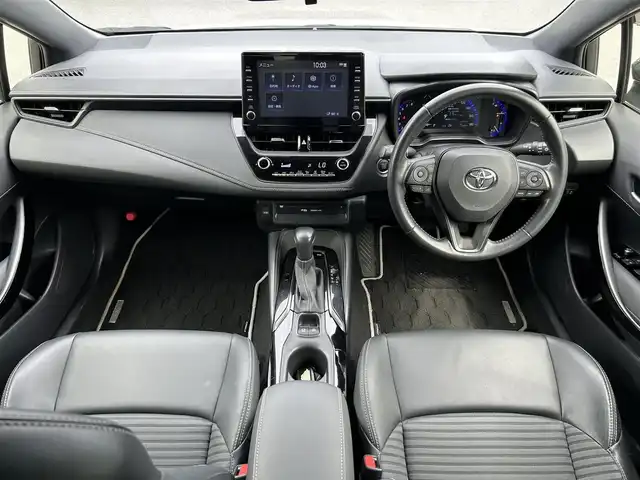 トヨタ カローラツーリング ダブルバイビー 愛媛県 2020(令2)年 3.8万km ホワイトパールクリスタルシャイン 純正ディスプレイオーディオ/・Bluetooth/・USB/・FM/AM/・Miracast/ビルトインETC/バックカメラ/前後コーナーセンサー/スペアキー/ブラインドスポットモニター/レーダークルーズコントロール/純正１７インチアルミホイール/革巻きステアリング/ステアリングスイッチ/フォグランプ/オートライト/オートマチックハイビーム/電動サイドブレーキ/ブレーキホールドスイッチ/ヘッドライトレベライザー/純正フロアマット/ドアバイザー
