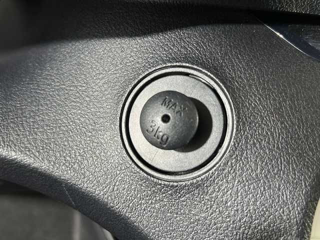 トヨタ シエンタ G 福岡県 2017(平29)年 5.9万km ブラックマイカ 両側パワースライドドア/メモリナビＢｌｕｅｔｏｏｔｈ　ＣＤ　ＤＶＤ　ＳＤ　/ＥＴＣ　/バックカメラ　/ドアバイザー　/アイドリングストップ　/プッシュスタートボタン　/スマートキー
