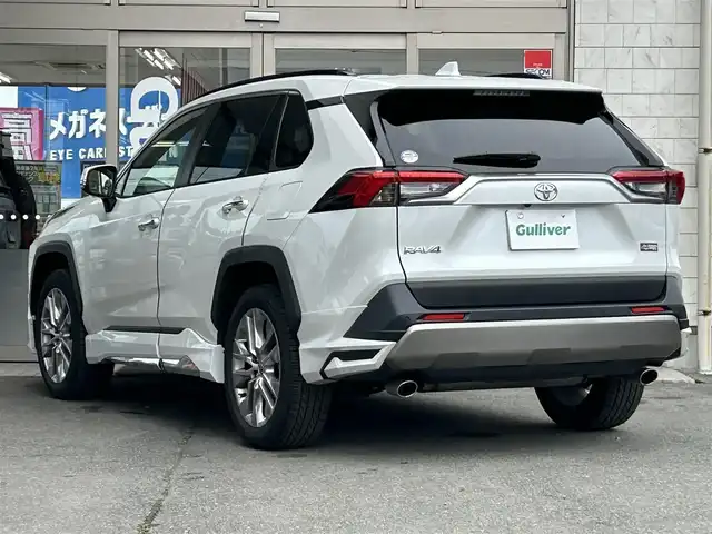 トヨタ ＲＡＶ４ G Zパッケージ 岩手県 2023(令5)年 3.2万km プラチナホワイトパールマイカ モデリスタエアロ　/サンルーフ　/純正ナビ(BT、Miracast）/フルセグTV　/パノラマビックビューモニター　/サイドカメラ/黒レザーシート　　/パワーバックドア　/オートライト　/オートハイビーム/ステアリングヒーター/ステアリングスイッチ　/レーダークルーズコントロール　/衝突安全装置/コーナーセンサー/デジタルインナーミラー/ヒルディセントコントロール/前席シートベンチレーション/スノーモード/横滑り防止装置/USB×3/フロアマット/スマートキー×2/保証書　取説