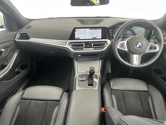 ＢＭＷ ３２０ｄ xDrive Mスポーツ 愛知県 2020(令2)年 4.2万km アルピンホワイトⅢ コンフォートパッケージ/　パワーバックドア/　ストレージパッケージ/　　(TYPE-C対応USB/トランク内収納ネット)/10.25インチナビ付インフォメーションディスプレイ/　 (AppleCarPlay対応)/ユピテル３６０度ドラレコ/ＥＴＣ２．０/全周囲カメラ/追従型クルーズコントロール/ブラインドスポットモニター/半革シート（シートヒーター付）/前席パワーシート/Ｍスポーツ１８インチＡＷ