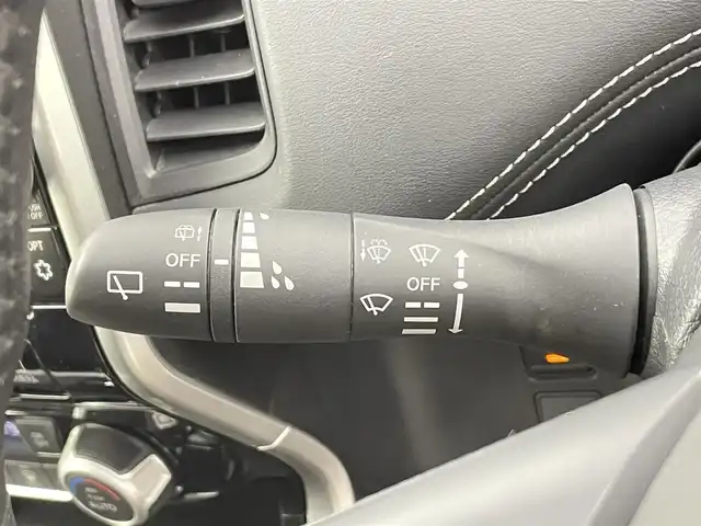 日産 セレナ ハイウェイスター 千葉県 2017(平29)年 6.2万km ブリリアントホワイトパール エマージェンシーブレーキ/純正9インチメモリーナビ/・フルセグTV/・Bluetooth接続/純正フリップダウンモニター/バックカメラ/全方位カメラ/両側パワースライドドア/LEDヘッドライト/社外16インチAW/スマートキー