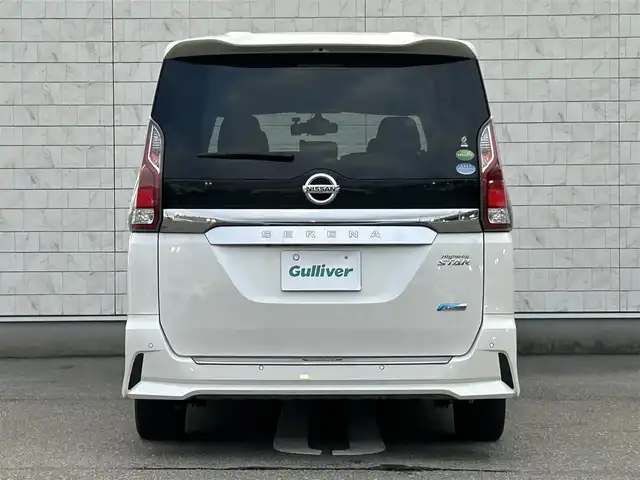 日産 セレナ ハイウェイスター 福岡県 2017(平29)年 6.2万km ブリリアントホワイトパール 純正10型SDナビ(フルセグTV/CD/DVD/BT)アラウンドビューモニター後席フリップダウンモニターエマージェンシーブレーキコーナーセンサー両側パワスラパーキングアシストドラレコETCUSBポート純正LEDヘッドライトスマートキープッシュスタート