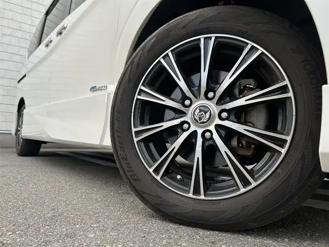 日産 セレナ ハイウェイスター 福岡県 2017(平29)年 6.2万km ブリリアントホワイトパール 純正10型SDナビ(フルセグTV/CD/DVD/BT)アラウンドビューモニター後席フリップダウンモニターエマージェンシーブレーキコーナーセンサー両側パワスラパーキングアシストドラレコETCUSBポート純正LEDヘッドライトスマートキープッシュスタート