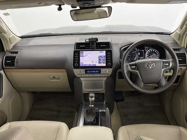 トヨタ ランドクルーザー プラド TX Lパッケージ 千葉県 2022(令4)年 4.1万km ブラック トヨタセーフティーセンス/・プリクラッシュセーフティ/・レーンディパーチャーアラート/・ロードサインアシスト/・先行車発進お知らせ機能/・オートハイビーム/・クリアランスソナー/9インチディスプレイオーディオ/・CD/Bluetooth/MiraCast/アラウンドビューモニター/レーダークルーズコントロール/4WD/レザーシート/パワーシート/シートヒーター/ベンチレーション/革巻きステアリング/ビルトインETC2.0/LEDオートヘッドライト/純正17インチアルミホイール/純正フロアマット/プッシュスタート/スマートキー/スペアキー2本