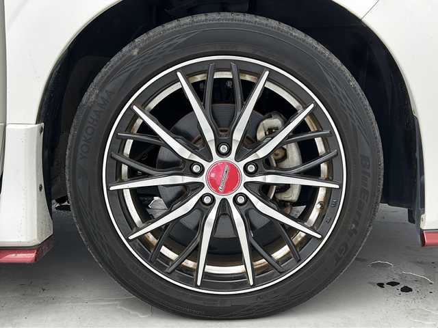 日産 セレナ ニスモ 宮城県 2018(平30)年 4.7万km ブリリアントホワイトパール 禁煙車/プロパイロット/エマージェンシーブレーキ/車線逸脱警報/コーナーセンサー/純正フリップダウン/純正9型ナビ/CD.DVD.SD.BT/フルセグTV/バックモニター/両側パワースライド/ビルトインETC/純正ドライブレコーダー/LEDヘッドライト/電動パーキングブレーキ/アイドリングストップ/横滑り防止機能/ステアリングスイッチ/プッシュスタート/スマートキー/社外１７インチAW/純正フロアマット/ロールサンシェード/シートバックテーブル