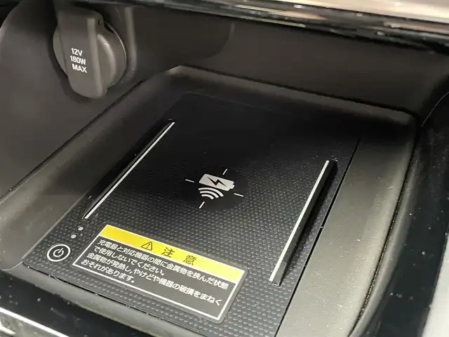 ホンダ ヴェゼル ハイブリッド e:HEV Z 東京都 2024(令6)年 0.6万km サンドカーキパール 純正コネクトナビ/バックモニター/衝突被害軽減/路外逸脱抑制/アダプティブクルーズコントロール/ソナー/ＥＴＣ/シートヒーター/ステアリングスイッチ/横滑り防止措置/スマートキー/電動リアゲート