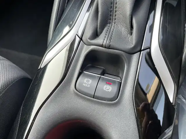 トヨタ カローラツーリング ハイブリッド S 石川県 2019(令1)年 8.4万km ホワイトパールクリスタルシャイン 4WD/純正ディスプレイオーディオ/ナビ/バックカメラ/トヨタセーフティセンス/レーダークルーズ/ETC/シートヒーター/ハンドルヒーター/純正アルミホイール/スマートキー/プッシュスタート/LEDヘッドライト/AC100V