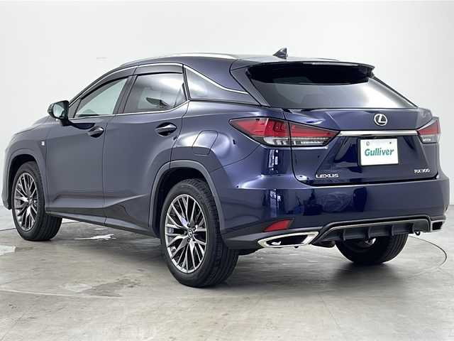 レクサス ＲＸ 300 Fスポーツ 道央・札幌 2019(令1)年 2.6万km ディープブルーマイカ ・4WD/・寒冷地仕様/・純正ナビ&CD&DVD&SD&BT&USB&AUX&Miracast&フルセグ/・全方位カメラ/・サンルーフ/・電動リアゲート/・レーントレーシングアシスト/・プリクラッシュセーフティ/・ブラインドスポットモニター/・パーキングサポートアラート/・パーキングサポートブレーキ/・ロードサインアシスト/・ヘッドアップディスプレイ/・ステアリングスイッチ/・レーダークルーズコントロール/・パドルシフト/・前席シートヒーター/・前席ベンチレーション/・ステアリングヒーター/・前席パワーシート/・運転席メモリーシート/・ドアミラーヒーター/・純正エンジンスターター/・三眼LEDヘッドライト/・LEDフォグランプ/・純正フロアマット/・シーケンシャルウィンカー/・スマートキー/・純正AW付スタッドレス積載