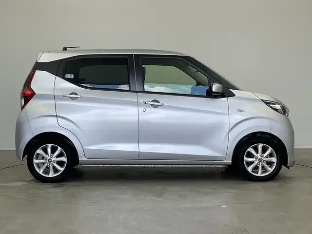 日産 デイズ X 新潟県 2021(令3)年 5.7万km スターリングシルバーM 社外SDナビ(AVN-RB7)/プロパイロット/クリアランスソナー/エマージェンシーブレーキ/バックカメラ/ETC/純正ドライブレコーダー/フルセグTV/スマートキー/Bluetooth/保証書/取扱説明書