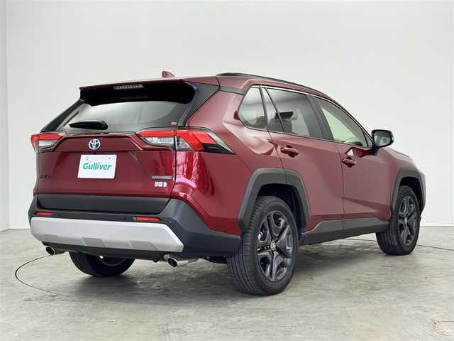 トヨタ ＲＡＶ４ ハイブリッド アドベンチャー 埼玉県 2024(令6)年 2.5万km センシュアルレッドマイカ Toyota Safety Sense/パノラマルーフ/パノラミックビューモニター/10.5インチディスプレイオーディオ/【USB/Bluetooth/AppleCarPlay/AndroidAuto】/コネクティッドナビ/レザーシート/シートベンチレーション/シートヒーター/パワーシート/ステアリングヒーター/AC100Vコンセント/LEDオートライト/サイドエアバッグ/カーテンエアバッグ/ETC2.0