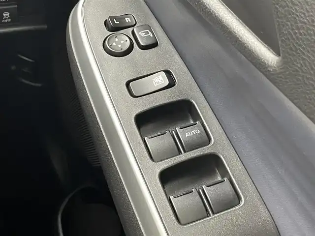 スズキ ソリオ HV MZ 茨城県 2024(令6)年 1.4万km スーパーブラックパール 純正ナビ/全周囲カメラ/フルセグ/HUD/衝突被害軽減ブレーキ/車線逸脱抑制装置/レーダークルーズコントロール/オートマチックハイビーム/クリアランスソナー/両側電動スライドドア/ETC/シートヒーター/純正15インチAW/LEDヘッドライト/スマートキー