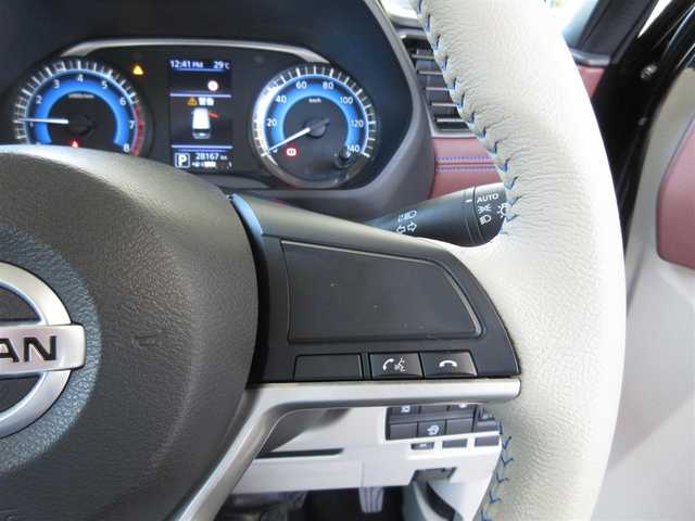 日産 ルークス オーテック 大阪府 2021(令3)年 2.9万km 茶Ⅱ メモリーナビ、フルセグＴＶ、ＣＤ、Ｂｌｕｅｔｏｏｔｈ/左ハンズフリーパワースライドドア/エマージェンシーブレーキ/アラウンドビューモニター/ハーフレザー調シート/前席シートヒーター/プッシュスタート/スマートキー/ＳＯＳコール/ロールサンシェード/シートバックテーブル/電動格納ウィンカーミラー/純正１４インチアルミホイール/プラズマクラスターリヤシーリングファン