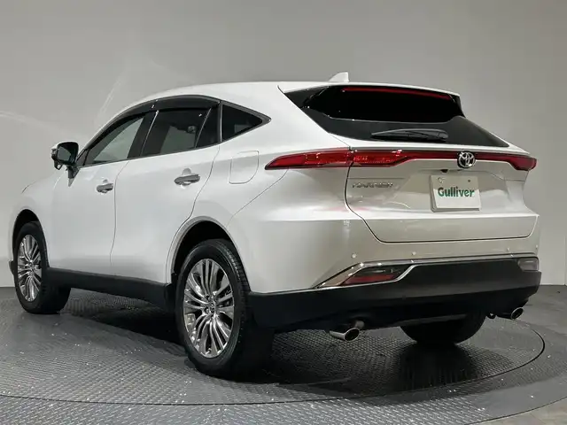 トヨタ ハリアー Z 愛媛県 2023(令5)年 1.9万km プラチナホワイトパールマイカ トヨタセーフティセンス/純正12.3インチディスプレイオーディオ+ナビ/フルセグTV/Miracast/Bluetooth/JBLプレミアムサウンド/ハーフレザーシート/純正ビルトインETC2.0/デジタルインナーミラー/純正ドライブレコーダー/ハンズフリーパワーバックドア/純正ゴムマット/D席パワーシート