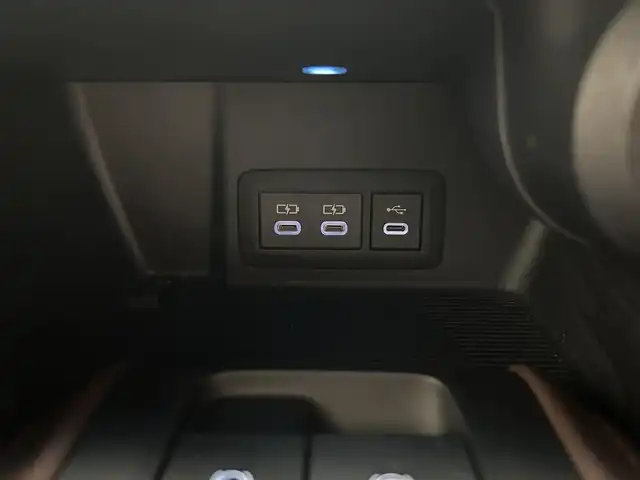 トヨタ ハリアー Z 愛媛県 2023(令5)年 1.9万km プラチナホワイトパールマイカ トヨタセーフティセンス/純正12.3インチディスプレイオーディオ+ナビ/フルセグTV/Miracast/Bluetooth/JBLプレミアムサウンド/ハーフレザーシート/純正ビルトインETC2.0/デジタルインナーミラー/純正ドライブレコーダー/ハンズフリーパワーバックドア/純正ゴムマット/D席パワーシート