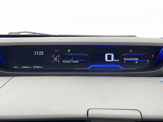 ホンダ フリード ハイブリット G 千葉県 2023(令5)年 1.4万km 緑 福祉車両/サイドリフトアップシート/ホンダセンシング/　レーダークルーズコントロール/衝突軽減ブレーキ/　レーンキープアシスト/クリアランスソナー/　先行車発進告知/標識認識機能/純正メモリナビ（VXM-237VFNi）/　Bluetooth/フルセグTV/AppleCareplay/　CD/DVD/USB/ビルトインETC/バックカメラ/純正ドライブレコーダー（前後）/前席シートヒーター/ロールサンシェード/純正フロアマット/両側パワースライドドア/LEDヘッドライト/オートライト/スペアキー1本
