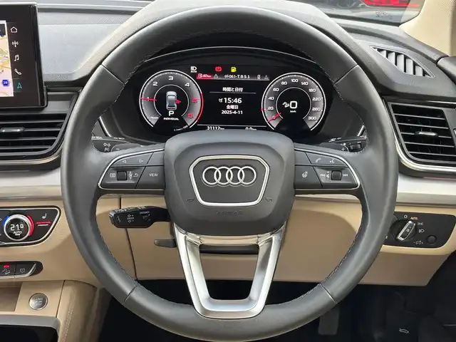 アウディ アウディ Ｑ５ 40TDIクワトロ アドバンスド 山梨県 2022(令4)年 3.8万km 緑 パノラマSR/白革/ラグジュアリーP/マトリクスLED/全周囲カメラ/バーチャルC/純正メモリナビ/フルセグTV/プラスP/ACC/LKA/BSM/衝突軽減B/OP19インチAW/アンビエントライト/前後ドラレコ/電動リアゲート