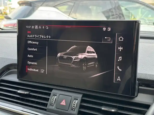 アウディ アウディ Ｑ５ 40TDIクワトロ アドバンスド 山梨県 2022(令4)年 3.8万km 緑 パノラマSR/白革/ラグジュアリーP/マトリクスLED/全周囲カメラ/バーチャルC/純正メモリナビ/フルセグTV/プラスP/ACC/LKA/BSM/衝突軽減B/OP19インチAW/アンビエントライト/前後ドラレコ/電動リアゲート