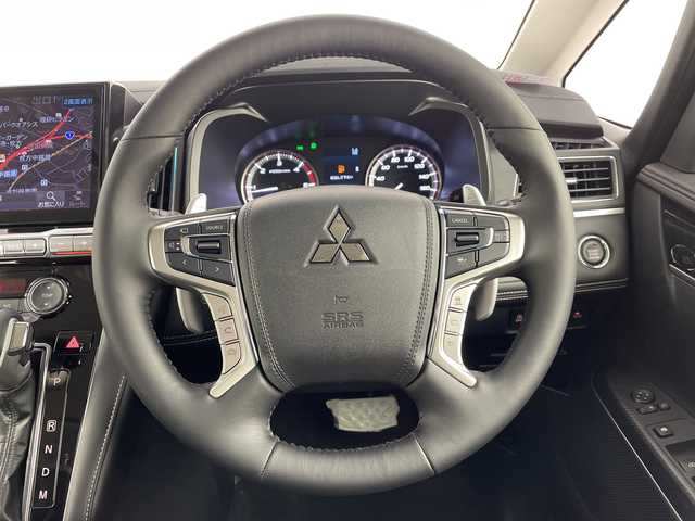 三菱 デリカＤ：５ シャモニー 大阪府 2025(令7)年 0.1千km グラファイトグレーメタリック/ブラックマイカ 4WD/ALPINE(EXIINX）/AppleCarPlay/ステップレス　（7人）D:5専用11型ナビゲーション/シートヒーター(D席N席)/ステアリングヒーター/電動リアゲート/両側パワースライドドア/純正18インチアルミホイール/横滑り防止装置/レーンキープアシスト/オートライト/オートマチックハイビーム/フォグランプ/スマートキー/衝突被害軽減システム/カーテンエアバック