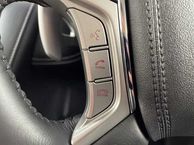 三菱 デリカＤ：５ シャモニー 大阪府 2025(令7)年 0.1千km グラファイトグレーメタリック/ブラックマイカ 4WD/ALPINE(EXIINX）/AppleCarPlay/ステップレス　（7人）D:5専用11型ナビゲーション/シートヒーター(D席N席)/ステアリングヒーター/電動リアゲート/両側パワースライドドア/純正18インチアルミホイール/横滑り防止装置/レーンキープアシスト/オートライト/オートマチックハイビーム/フォグランプ/スマートキー/衝突被害軽減システム/カーテンエアバック