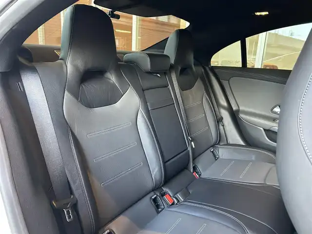 メルセデス・ベンツ ＣＬＡ２００ｄ AMGライン 宮城県 2020(令2)年 3.6万km ポーラホワイト レザーエクスクルーシブパッケージ/アドバンスドパッケージ/ナビゲーションパッケージ/レーダーセーフティパッケージ/パノラミックスライディングルーフ/ヘッドアップディスプレイ/MBUX/フルセグTV/360°カメラシステム/ブラック/グレーレザーシート/シートヒーター/メモリ機能付きパワーシート/キーレスゴー/LEDヘッドライト/オートマチックハイビーム/アンビエントライト/純正18インチAW/ETC2.0車載器