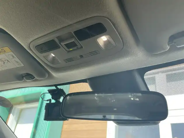 トヨタ アクア Z 宮崎県 2022(令4)年 1.6万km プラチナホワイトパールマイカ 純正10.5インチディスプレイ/（AM/FM/BT/DVD/フルセグTV）/ナビキット装着車/バックカメラ/前後ドラレコ/トヨタセーフティセンス/純正フロアマット/LEDヘッドライト/純正15インチAW/前後コーナーセンサー/保証書/取扱説明書