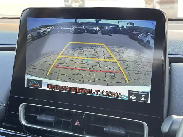 トヨタ アクア Z 宮崎県 2022(令4)年 1.6万km プラチナホワイトパールマイカ 純正10.5インチディスプレイ/（AM/FM/BT/DVD/フルセグTV）/ナビキット装着車/バックカメラ/前後ドラレコ/トヨタセーフティセンス/純正フロアマット/LEDヘッドライト/純正15インチAW/前後コーナーセンサー/保証書/取扱説明書