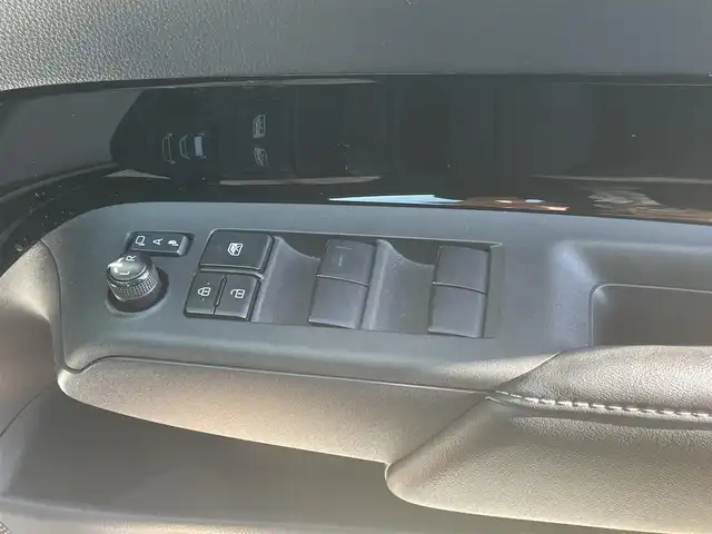 トヨタ アクア Z 宮崎県 2022(令4)年 1.6万km プラチナホワイトパールマイカ 純正10.5インチディスプレイ/（AM/FM/BT/DVD/フルセグTV）/ナビキット装着車/バックカメラ/前後ドラレコ/トヨタセーフティセンス/純正フロアマット/LEDヘッドライト/純正15インチAW/前後コーナーセンサー/保証書/取扱説明書