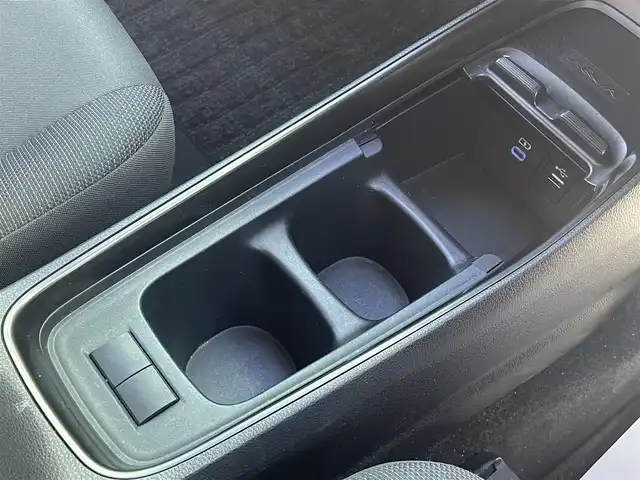 トヨタ アクア Z 宮崎県 2022(令4)年 1.6万km プラチナホワイトパールマイカ 純正10.5インチディスプレイ/（AM/FM/BT/DVD/フルセグTV）/ナビキット装着車/バックカメラ/前後ドラレコ/トヨタセーフティセンス/純正フロアマット/LEDヘッドライト/純正15インチAW/前後コーナーセンサー/保証書/取扱説明書