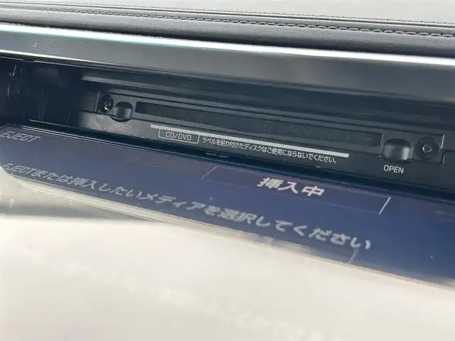 トヨタ アルファード S Aパッケージ 大阪府 2018(平30)年 2.5万km ホワイトパールクリスタルシャイン 純正10インチナビ/　（フルセグTV/CD/DVD/HDMI/Bluetooth/USB）/バックカメラ/ツインムーンルーフ　/モデリスタエアロ/　（フロント/サイド/リア）　/トヨタセーフティセンス/クリアランスソナー　/純正12インチフリップダウンモニター/前席パワーシート/　（シートヒーター/シートベンチレーション/オットマン）/デジタルインナーミラー　/ステアリングヒーター　/三眼LEDヘッドライト/LEDフォグランプ/クルーズコントロール/レーンキープアシスト/両側パワースライドドア/パワーバックドア/純正18インチアルミホイール/純正フロアマット/ビルトインETC