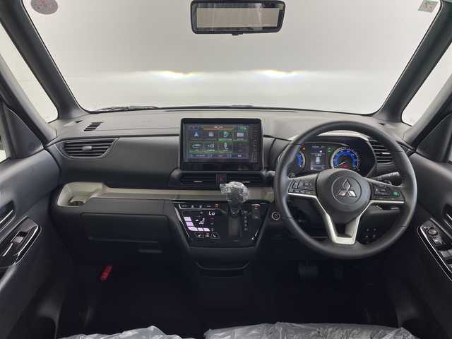 三菱 デリカミニ T プレミアム 愛知県 2025(令7)年 0.1千km 緑Ⅱ 届出済未使用車　9km/純正9インチディスプレイオーディオ/・Bluetooth/・スマートフォン接続/全方位モニター/デジタルインナーミラー/シートヒーター/ステアリングヒーター/両側パワースライドドア/衝突軽減ブレーキ/レーンキープアシスト/オートマチックハイビーム/ダウンヒルアシストコントロール/前後コーナーセンサー/レーダークルーズコントロール/LEDヘッドライト