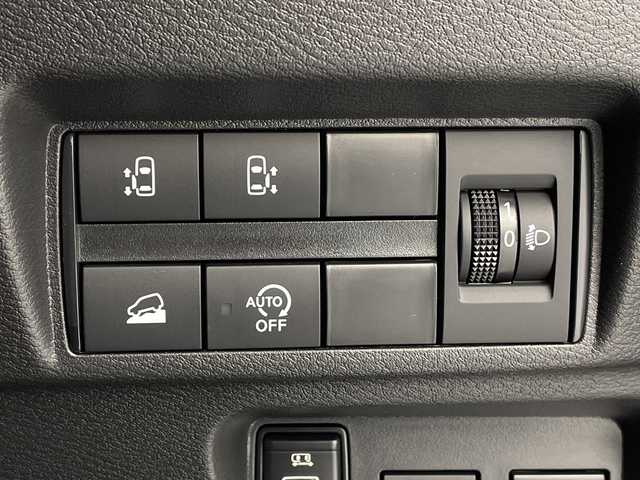 三菱 デリカミニ T プレミアム 愛知県 2025(令7)年 0.1千km 緑Ⅱ 届出済未使用車　9km/純正9インチディスプレイオーディオ/・Bluetooth/・スマートフォン接続/全方位モニター/デジタルインナーミラー/シートヒーター/ステアリングヒーター/両側パワースライドドア/衝突軽減ブレーキ/レーンキープアシスト/オートマチックハイビーム/ダウンヒルアシストコントロール/前後コーナーセンサー/レーダークルーズコントロール/LEDヘッドライト