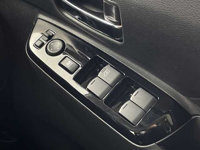 三菱 デリカミニ T プレミアム 愛知県 2025(令7)年 0.1千km 緑Ⅱ 届出済未使用車　9km/純正9インチディスプレイオーディオ/・Bluetooth/・スマートフォン接続/全方位モニター/デジタルインナーミラー/シートヒーター/ステアリングヒーター/両側パワースライドドア/衝突軽減ブレーキ/レーンキープアシスト/オートマチックハイビーム/ダウンヒルアシストコントロール/前後コーナーセンサー/レーダークルーズコントロール/LEDヘッドライト