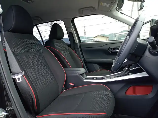 トヨタ ライズ Z 福井県 2023(令5)年 1.9万km ブラックマイカメタリック パイオニア9インチナビ/フルセグテレビ/バックカメラ/ブラインドスポットモニター/レーダークルーズコントロール/前後コーナーセンサー/衝突被害軽減システム/横滑り防止装置/レーンキープアシスト/盗難防止装置/パーキングアシスト/シートヒーター/前後ドライブレコーダー/ETC/ダブル＋サイドエアバッグ/カーテンエアバッグ/純正フロアマット/純正17インチAW/LEDヘッドライト/オートマチックハイビーム/スマートキー