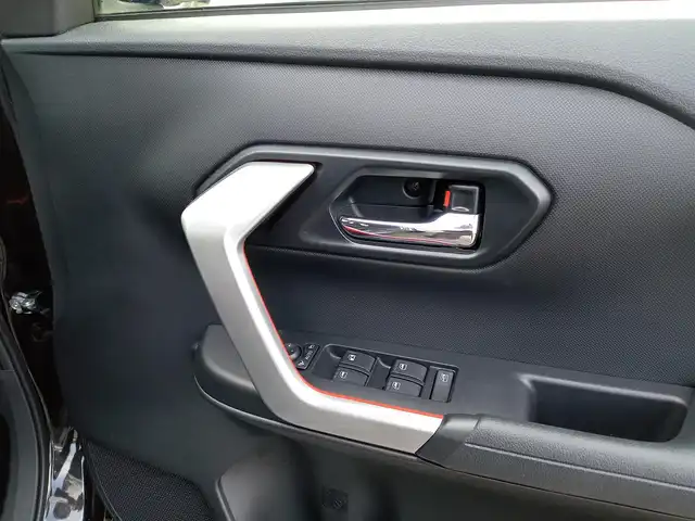 トヨタ ライズ Z 福井県 2023(令5)年 1.9万km ブラックマイカメタリック パイオニア9インチナビ/フルセグテレビ/バックカメラ/ブラインドスポットモニター/レーダークルーズコントロール/前後コーナーセンサー/衝突被害軽減システム/横滑り防止装置/レーンキープアシスト/盗難防止装置/パーキングアシスト/シートヒーター/前後ドライブレコーダー/ETC/ダブル＋サイドエアバッグ/カーテンエアバッグ/純正フロアマット/純正17インチAW/LEDヘッドライト/オートマチックハイビーム/スマートキー