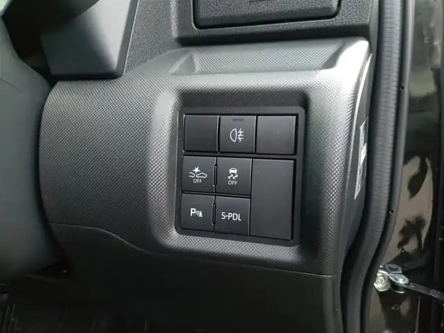 トヨタ ライズ Z 福井県 2023(令5)年 1.9万km ブラックマイカメタリック パイオニア9インチナビ/フルセグテレビ/バックカメラ/ブラインドスポットモニター/レーダークルーズコントロール/前後コーナーセンサー/衝突被害軽減システム/横滑り防止装置/レーンキープアシスト/盗難防止装置/パーキングアシスト/シートヒーター/前後ドライブレコーダー/ETC/ダブル＋サイドエアバッグ/カーテンエアバッグ/純正フロアマット/純正17インチAW/LEDヘッドライト/オートマチックハイビーム/スマートキー