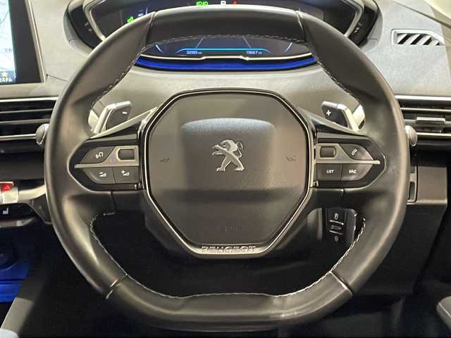 プジョー ３００８ クロスシティ 新潟県 2018(平30)年 3.3万km 茶 純正ナビ/・TV/FM/AM/Bluetooth/クルーズコントロール/レーンキープ/ブラインドスポットモニター/バックカメラ/ハーフレザー/パワーシート/シートヒーター/ETC/LEDヘッドライト/電動リアゲート/純正18インチAW/アイドリングストップ/パドルシフト/ワイヤレス充電