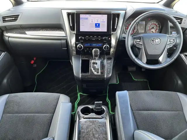 トヨタ アルファード S タイプゴールドⅡ 鳥取県 2021(令3)年 6.7万km ホワイトパールクリスタルシャイン ワンオーナー/純正9インチDPオーディオ/DVD/CD/USB/BT/バックカメラ/純正フリップダウンモニター/ビルトインETC/ドライブレコーダー/ハーフレザーシート/トヨタセーフティセンス/オートマチックハイビーム/レーダークルーズコントロール/レーンキープアシスト/両側パワースライドドア/クリアランスソナー/LEDヘットライト/LEDフォグライト/純正18インチアルミホイール/プッシュエンジンスタート/フロアマット/保証書・取扱説明書/スペアキー/スタットレス積込み/(タイヤ溝8部山)